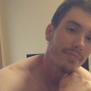 Meet your Posher, Logan